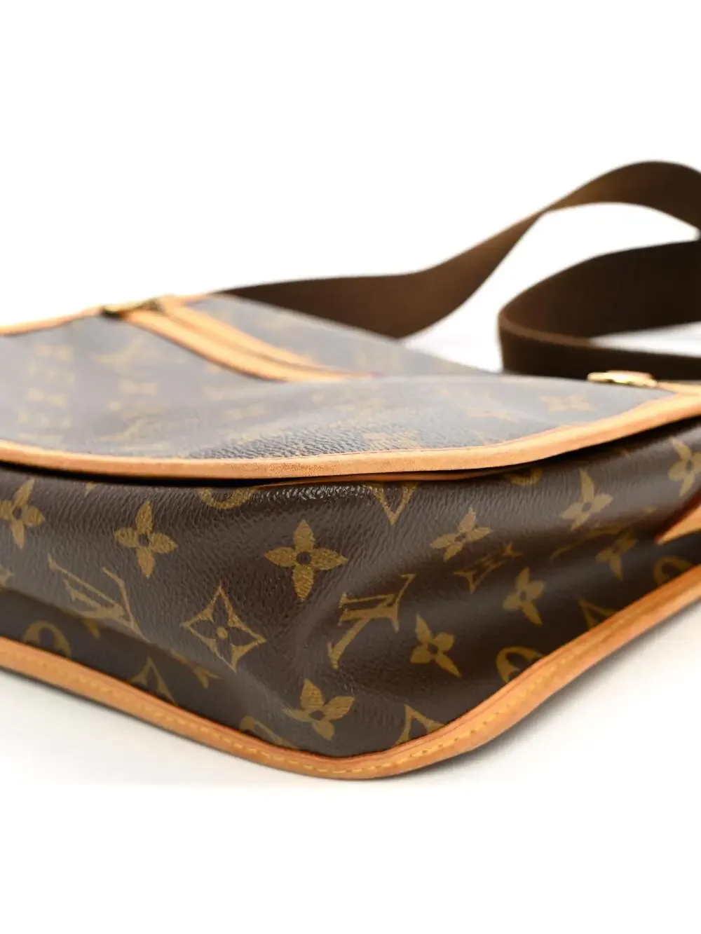 Louis Vuitton Bosphore Pm Messenger #329077L79B